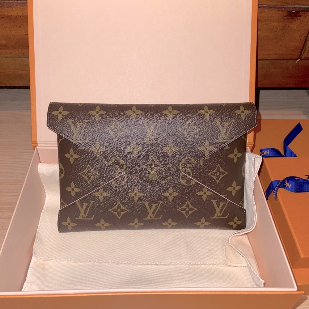 ✨SOLD ✨Louis Vuitton Kirigami Pochette - Large